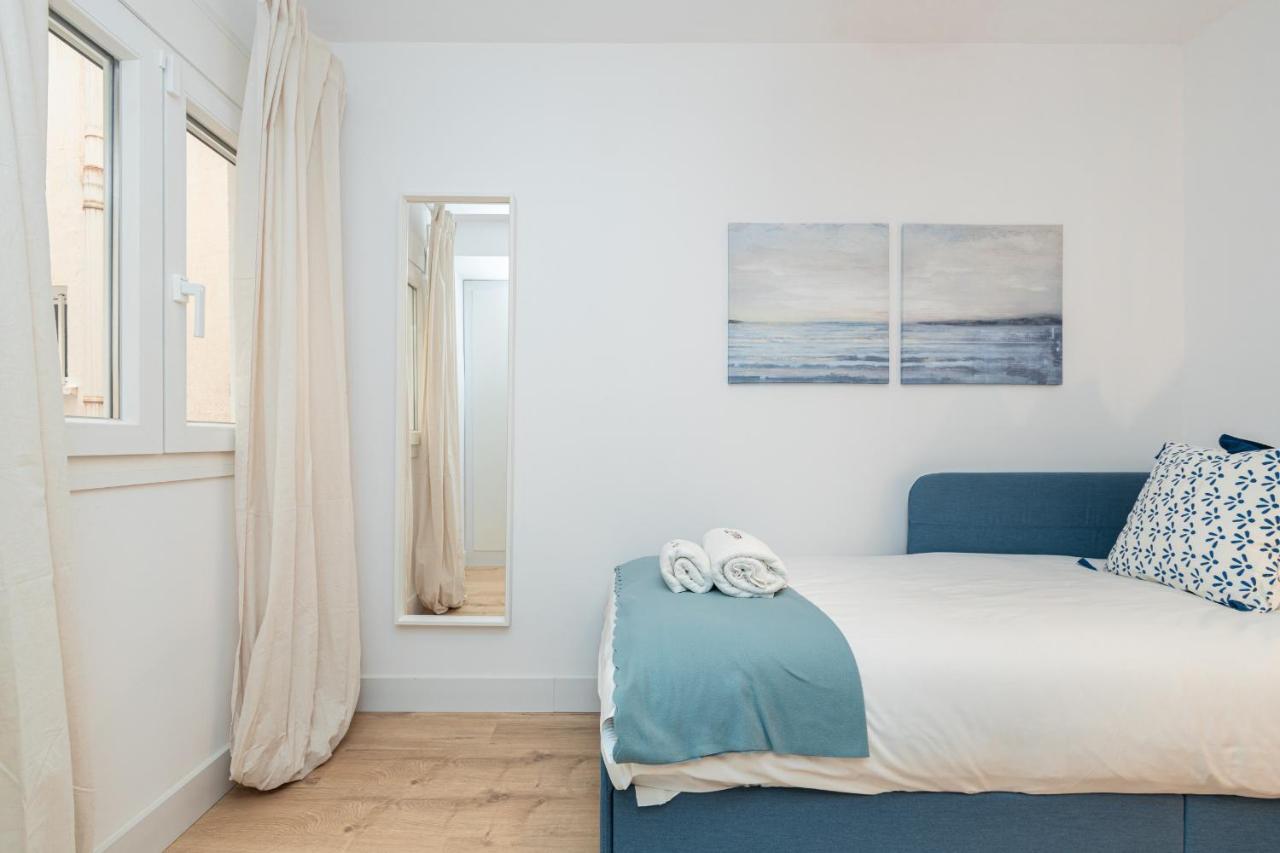C26 Gorgeous 4 Bdrm Apartament In Plaza Uncibay Málaga Exteriör bild